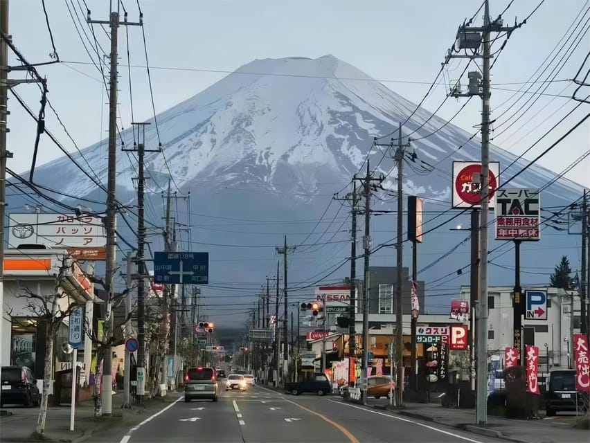 Tokyo: Mt. Fuji & Lake Kawaguchi Instagram Full Day Trip - Lake Kawaguchi: Lawson Fuji framing, Oishi Park flowers, and Maple Corridor color