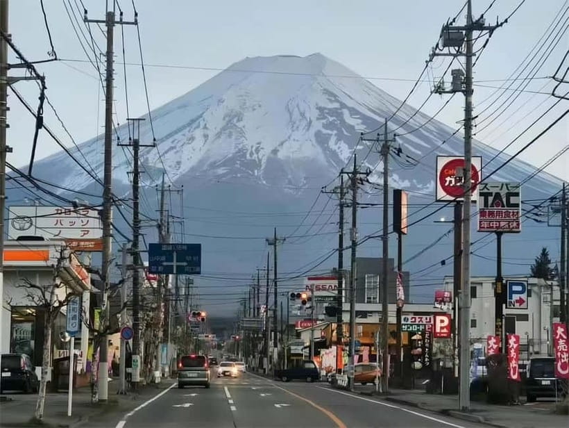 Tokyo: Mt. Fuji & Lake Kawaguchi Instagram Full Day Trip - Meeting at Tokyo Station Marunouchi North: how not to lose the tour