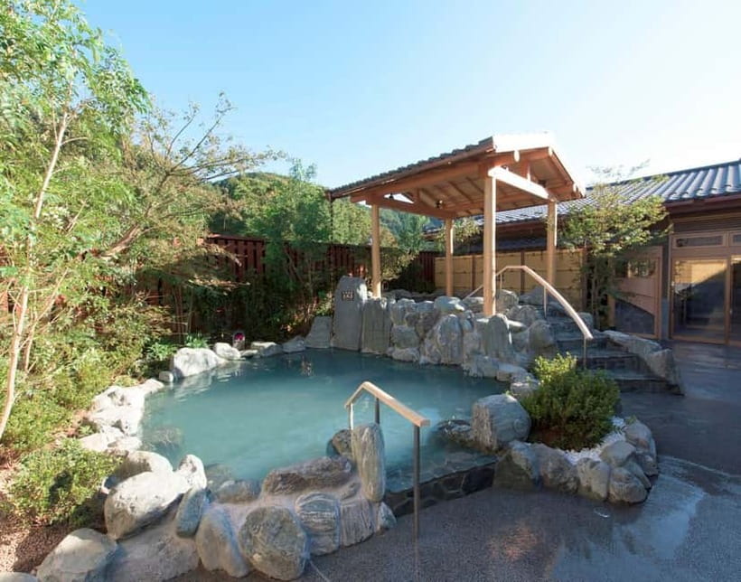 Tokyo: Mt Takao Tour with Ramen and Tattoo-Okay Hot Spring - 5 Key Things That Make This Mt. Takao Day Worth Your Time