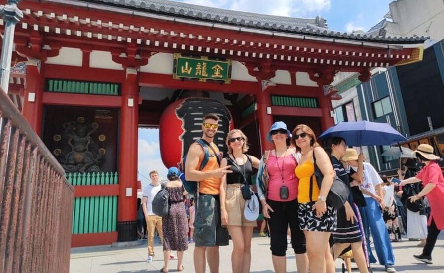 Tokyo : Must-see attractions private tour - Why a private walking tour is the smart way to see Tokyo