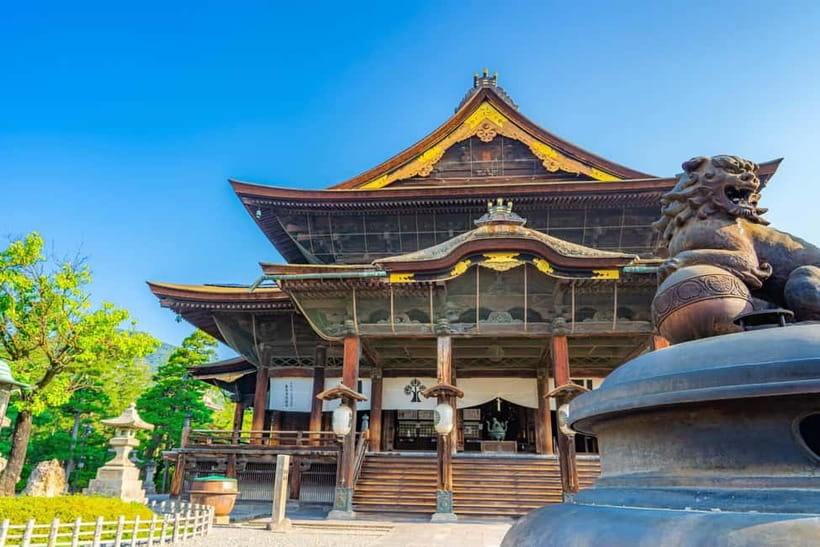 Tokyo: Nagano Snow Monkeys and Zenkoji Tour with Temples - Shibu Onsen and Obuse: Town Atmosphere With Photo Stops Built In