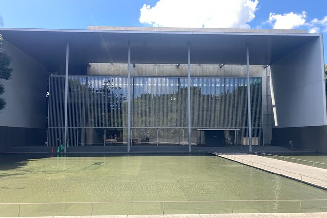 Tokyo National Museum Private Tour - The 2-hour private format, how the guide keeps you from missing the point
