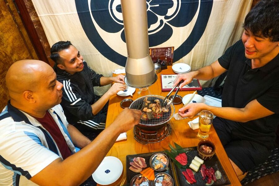 Tokyo: Night Foodie Tour in Shinjuku - A night structured around real Japanese cooking