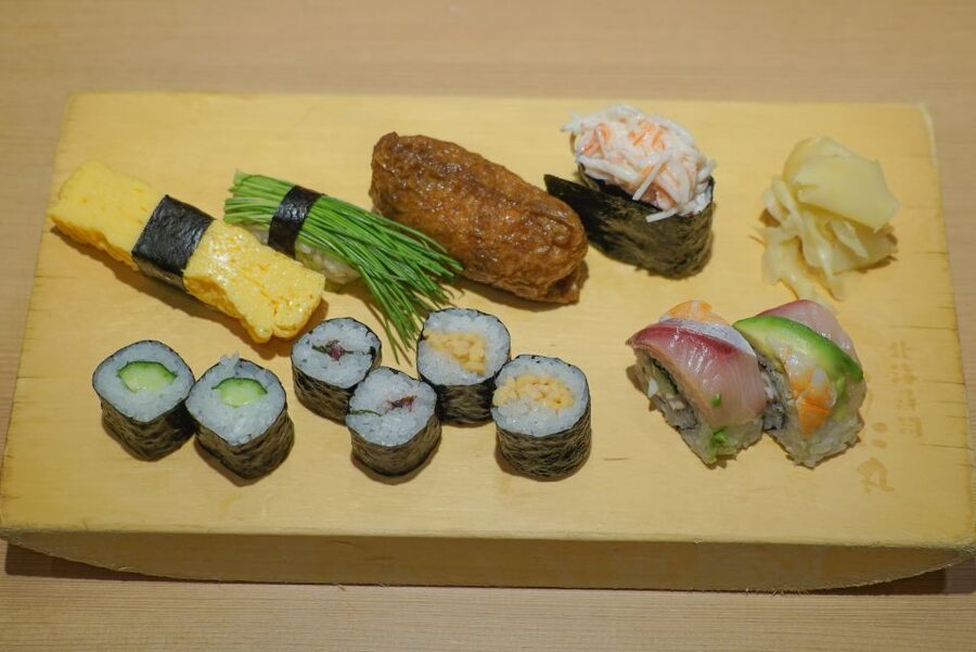 Tokyo: Night Foodie Tour in Shinjuku - Stop 3: Wagyu yakiniku dinner and the joy of grilling at the table