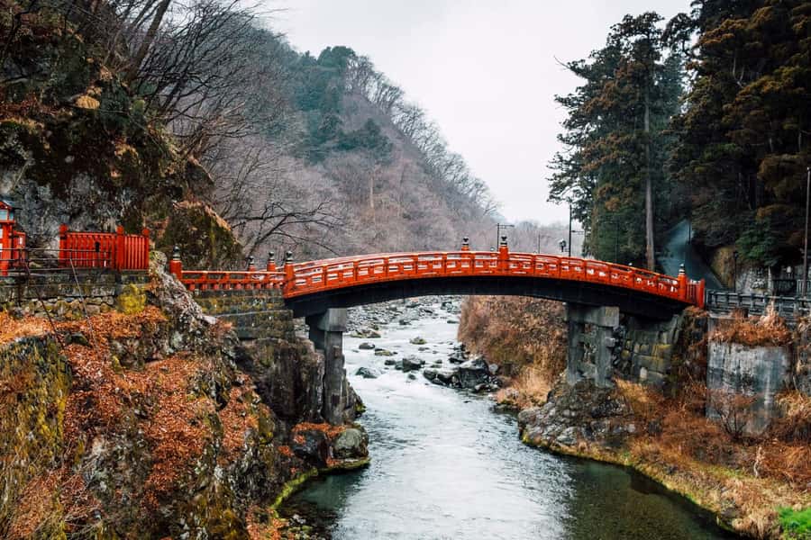 Tokyo: Nikko Day Tour Shrines, Lake Chūzenji & Kegon Falls - The quieter side: Nikko Futarasan Shrine and Narabi Jizo