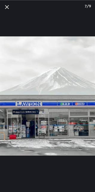 Tokyo: Private Day Trip to Mount Fuji and Hakone - Oshino Hakkai: Ponds, Houses, and a Calm Reset