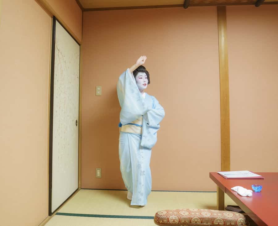 Tokyo: Private dinner with Geisha at a Member's only Ryotei - Your 3-hour flow: what happens when, in plain terms