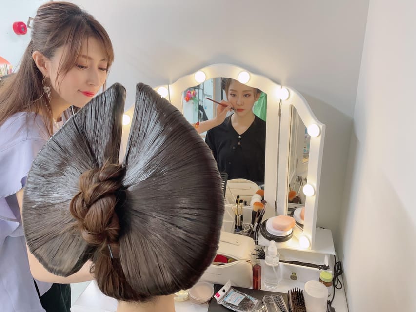 Tokyo: Private Makeover Photography Studio in Luxury Kimono - Who Should Book This Kimono Makeover Photoshoot