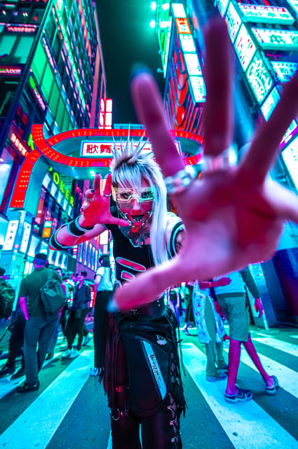 Tokyo Private photo tour with Nightstreet Neon photographer - Daytime options in parks and city scenes, plus kimono or yukata planning