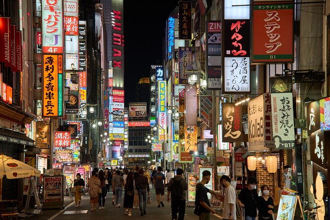 Tokyo: Private Walking Tour with a Local Guide - Tsukiji Outer Market and Ginza for Food and Clean Lines