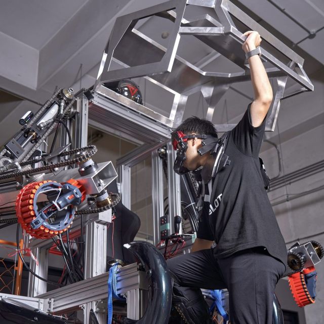 Tokyo: Robot Piloting Attraction Ticket - Who should book, and who should skip