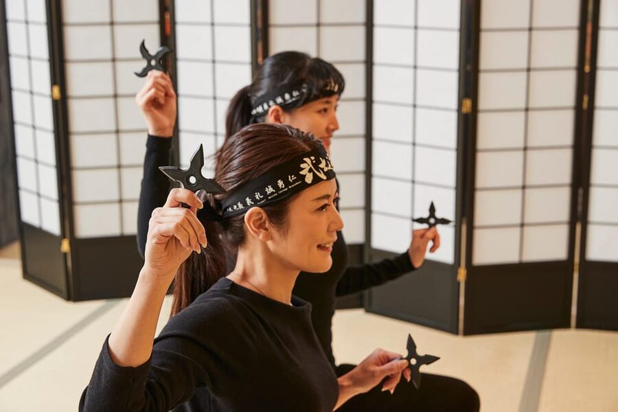 Tokyo: Samurai Ninja Museum Guided tour and Experience - Dress up as a samurai for helmet-and-sword photos
