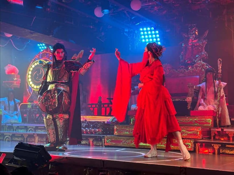 Tokyo: Samurai Restaurant Show Ticket with 2 Drinks - Kabukicho Nights, Samurai-Style Spectacle