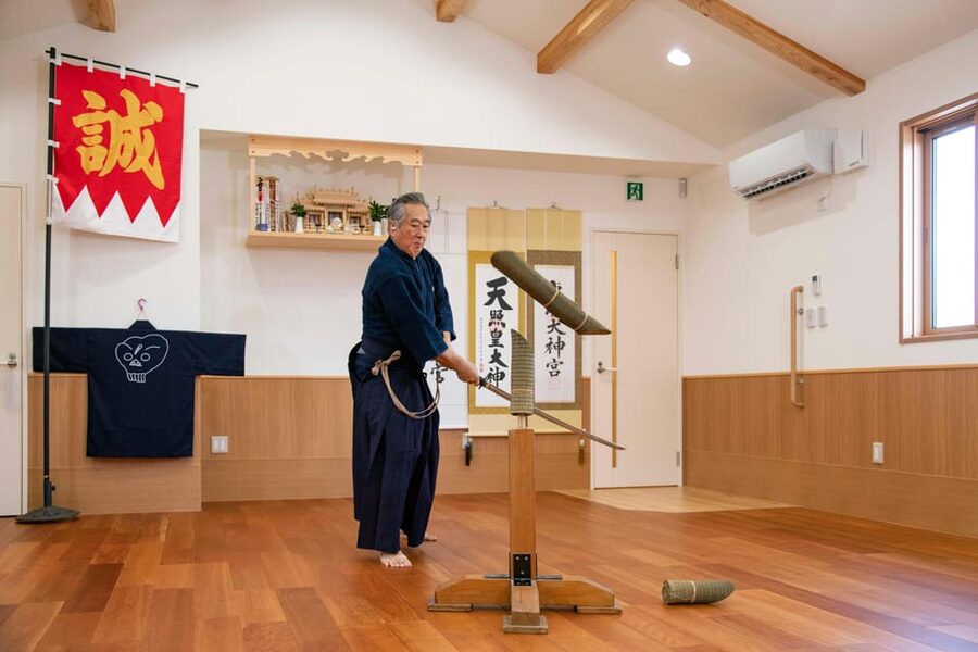 Tokyo: Samurai Sword Academy in the Hometown of Last Samurai - Masao Inoue and the dojo lineage that makes it feel authentic