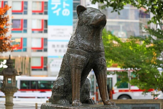 Tokyo: Shibuya Highlights Walking Tour & Secret View Spot - Stop 2: Shibuya Scramble Square and the Observation Deck View