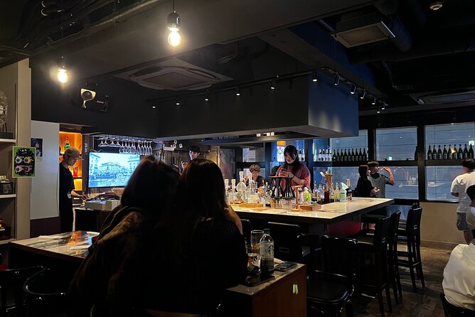 Tokyo: Shibuya Local Bar & Izakaya Crawl Tour - Stop 2: Miyashita Park, green pause in the middle of the city