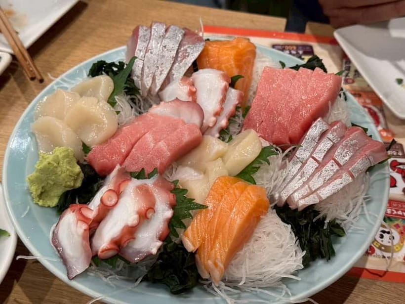 Tokyo: Shinjuku Golden Gai Bar Hopping Night Tour - Ending at Hanazono Shrine, Because Not Every Night Should End Loud