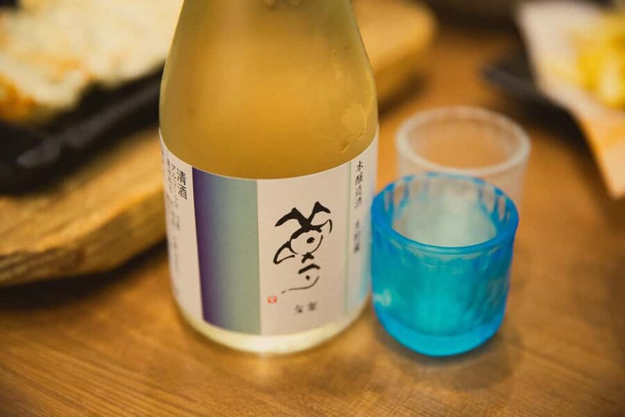 Tokyo: Shinjuku Izakaya and Golden Gai Bar Hopping Tour (2h) - Golden Gai: Over 300 Micro Bars and the Joy of Quick Stops