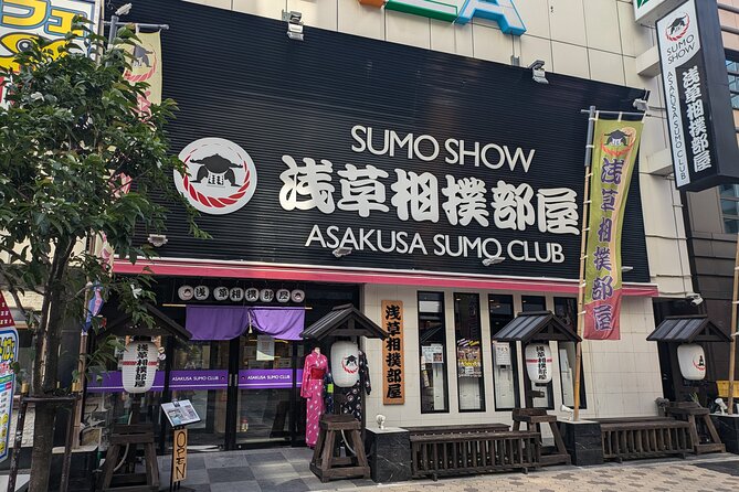 Tokyo Sumo Entertainment Show with Chicken Hot Pot and Photo - Dohyo Time: Watching Retired Wrestlers Do the Stuff Up Close