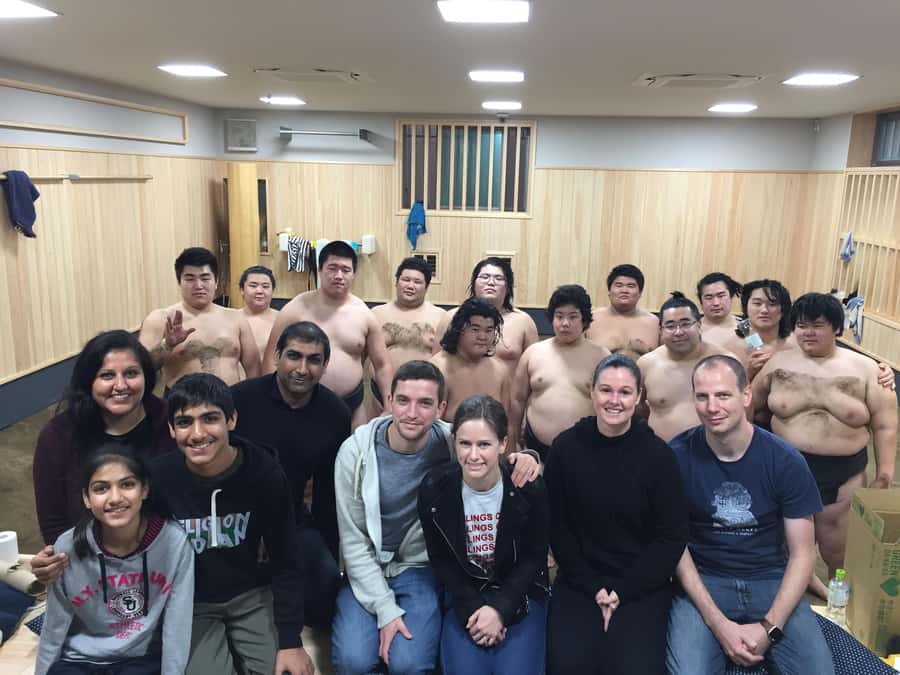 Tokyo: Sumo Practice Tour with Ring-Side Seat and Photoshoot - Meeting at Kiyosumi Shirakawa and Getting to the Stable