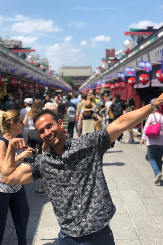 Tokyo Tours in Spanish (Asakusa - Skytree Tower- Akihabara) - A smart 8-hour route for first-timers in Tokyo