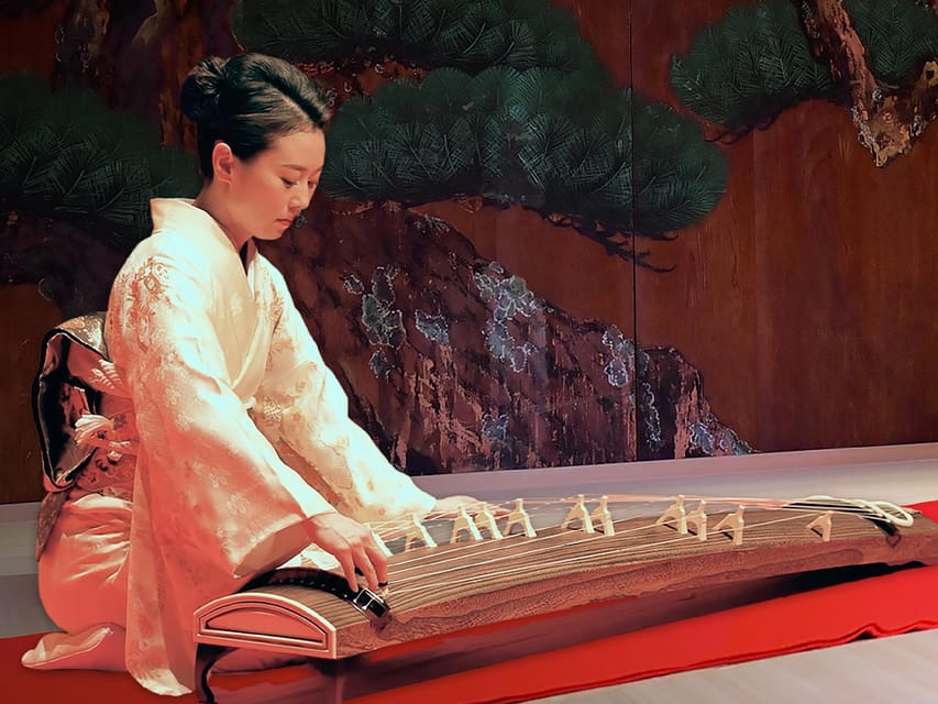 Tokyo: Traditional Japanese Performing Arts Show and Dinner - SUIGIAN in Nihonbashi: a calm, arts-first setting