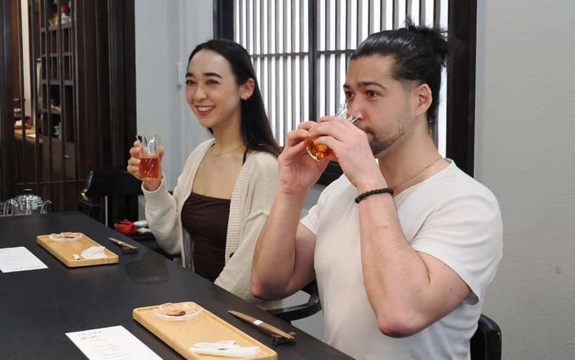 Tokyo: Traditional Tea Ceremony with a Tea Master - Hands-on matcha whisking with the tea master