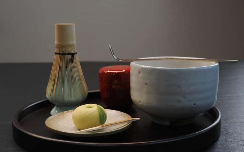 Tokyo: Traditional Tea Ceremony with a Tea Master - Your welcome cup of wakocha and tea-cake pairing