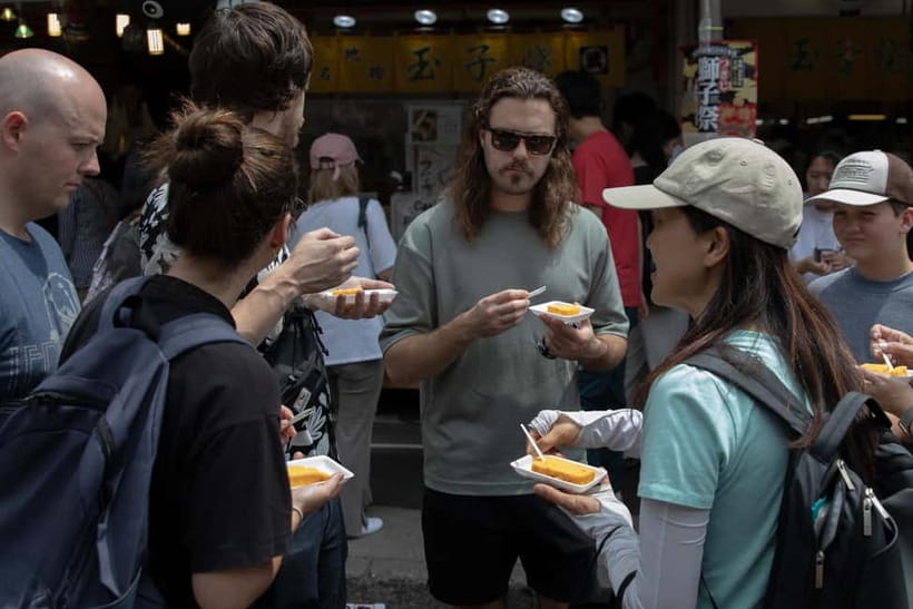 Tokyo: Tsukiji Fish Market food Tour - Fish cake, egg roll, and green tea: the side dishes that matter