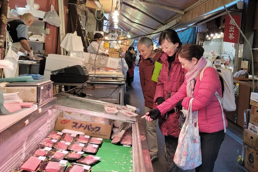 Tokyo: Tsukiji Market Guided Tour & Sushi-Making Experience - Key points worth your attention
