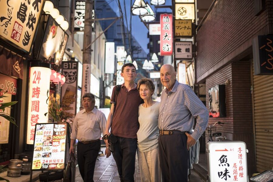 Tokyo: Winter Illuminations Private Tour with a Local - Main illuminations and smart detours to lesser-known scenes