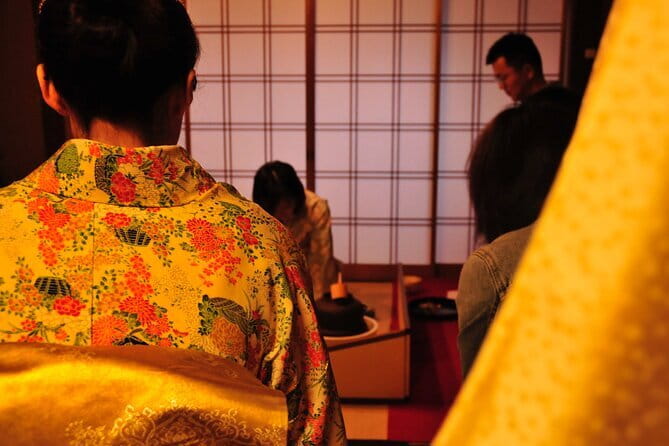 Traditional Japanese Music show & Experience Tour in Kyoto - Where You Meet: 5F, 306 Higashidaimonjichō in Nakagyo