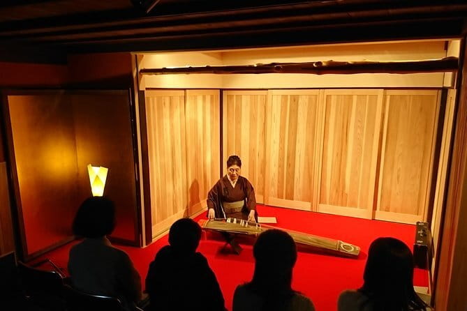 Traditional Japanese Music show & Experience Tour in Kyoto - Who This Kyoto Music Experience Fits Best