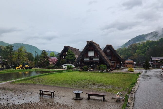 True Kanazawa: Private Walking tour with a Local guide - Nagamachi Samurai District: Earth Walls and Everyday Details