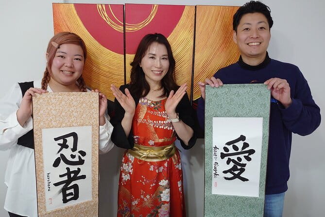 Tsumami Zaiku (Kanzashi) making Workshop in Abeno Osaka - How the workshop runs, from history to finished petals