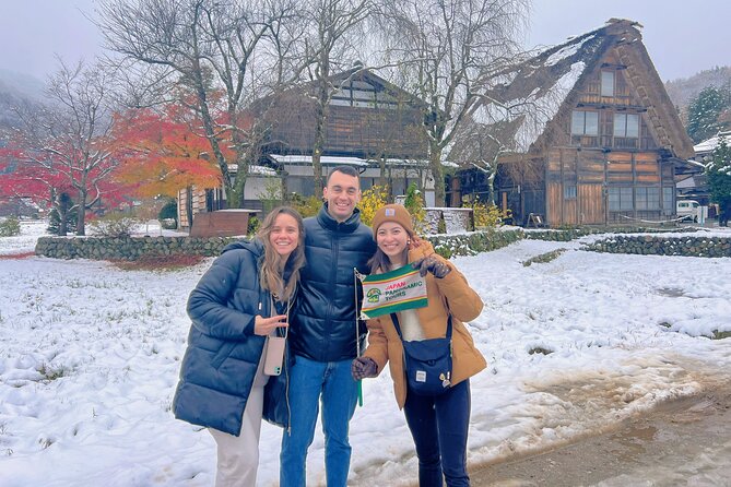 World Heritage Shirakawa-go Perfect Guided Tour from Kanazawa - The bus ride from Kanazawa, comfort that actually matters